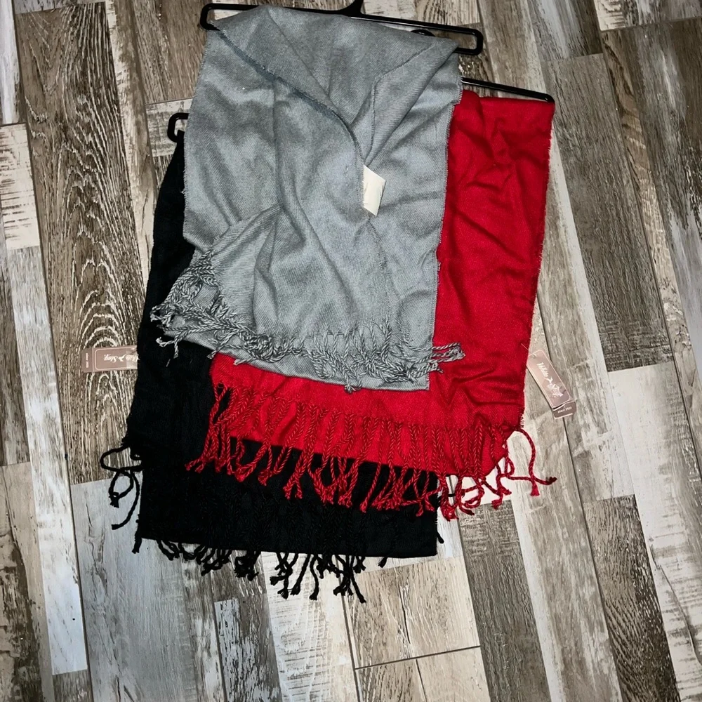 White Stag 3for1 Scarves - Picture 1 of 5
